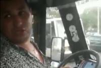 "Как хочешь, так и езжай": водитель маршрутки под Киевом разозлил сеть своим поступком - набросился на АТОшника (видео)