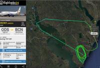 В Одессе самолет с 140 пассажирами на борту вернулся в аэропорт из-за остановки двигателя
