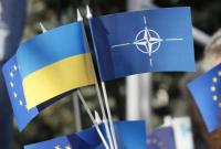 Украина и НАТО срочно созывают комиссию по агрессии РФ, – Порошенко