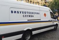 Во Львове из десяти "заминированных" зданий эвакуировали почти 800 человек
