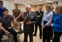 Жена Зеленского встретилась с проходящими курс реабилитации украинскими военными