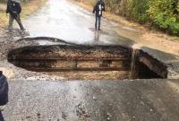 В Одесской области из-за ливня обвалился мост