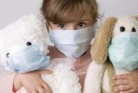 За минувшие сутки в Украине СOVID-19 заболело 72 медика и 91 ребенок