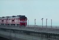 Россия запустила движение грузовых поездов в оккупированный Крым