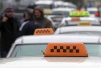 В Одессе таксистка через приложение в телефоне спящей пассажирки перечислила себе 72 тыс. грн