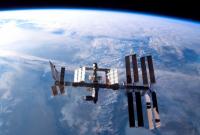 Астронавты вышли в космос с МКС для ремонта магнитного альфа-спектрометра