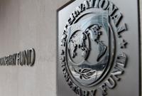 Международный валютный фонд (МВФ) улучшил прогноз мировых цен на нефть на ближайшие два года. В 2021 году фонд ожидает среднюю цену марок Brent, Dubai Fateh и WTI на уровне 58,52 долларов за баррель, в 2022 году - 54,83 долларов за баррель.  Об этом говор