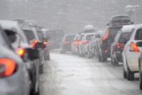 Из-за ухудшения погоды «Киевавтодор» просит водителей ограничить пользование авто