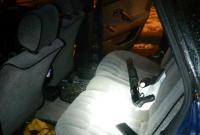 Полицейские в Киеве задержали автомобиль с оружием