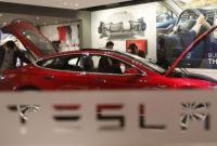 Министр инфраструктуры рассказал, когда Tesla может выйти на украинский рынок