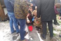 Оказался рядом. Первую помощь пострадавшим от взрыва во Львове оказывал военный медик