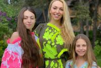 Оля Полякова призналась, говорит ли с дочками об интиме: "Мои дети сексуально образованны"