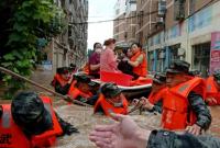 Из-за наводнений в Китае погибли не менее 21 человек. Пять городов объявили "красный" уровень тревоги из-за дождей