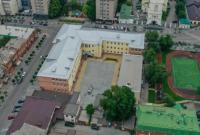 В Днепре завершают реконструкцию старейшей гимназии города