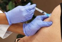 В Киеве в понедельник начнется вакцинация госслужащих