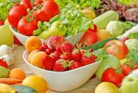 Стало відомо, які ранні овочі та фрукти містять найбільше нітратів