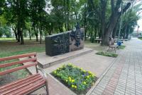 В Кривом Роге повредили памятник военным, погибшим во Иловайск